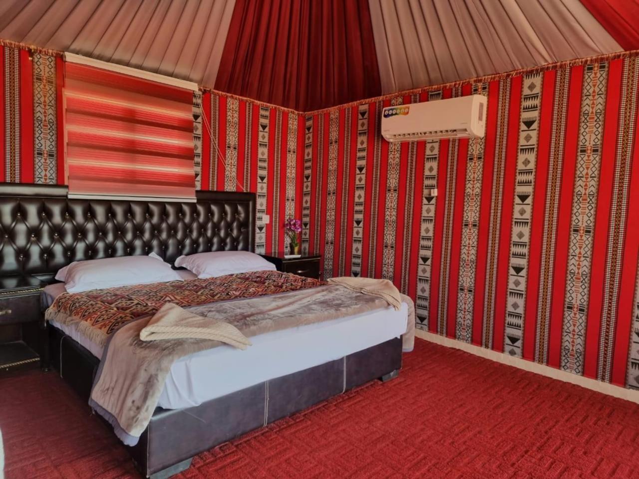 Eyad Wadi Rum desert camp Hotel Bagian luar foto